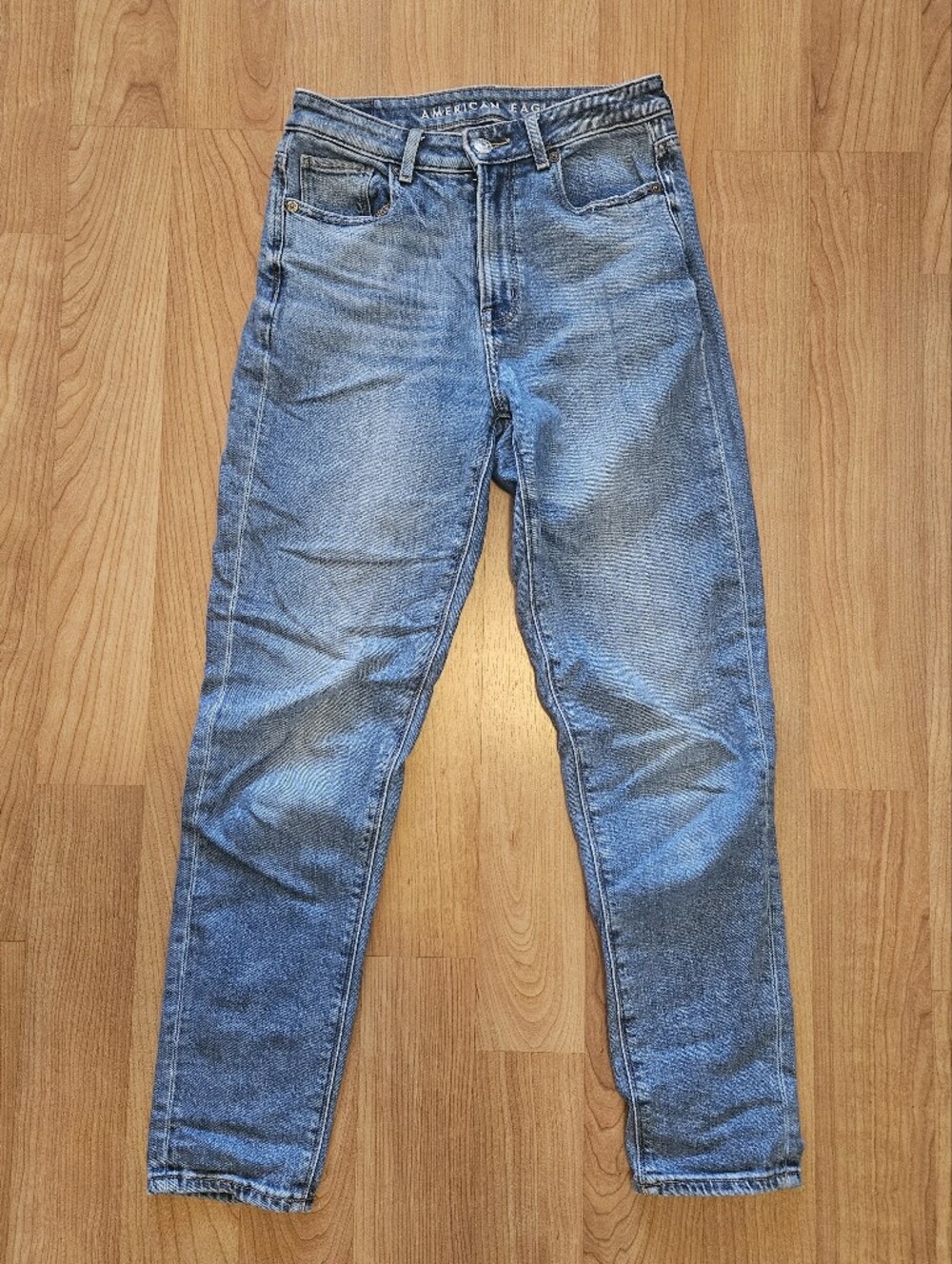 American Eagle Outfitters Stretch Mom Jean. Size 00